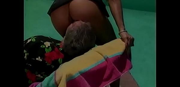  Gorgeous ebony goddess with nice tits lets old dude lick her pussy by the pool
